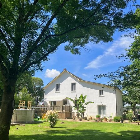 Autour Des Vignes Bed & Breakfast Herry Eksteriør bilde